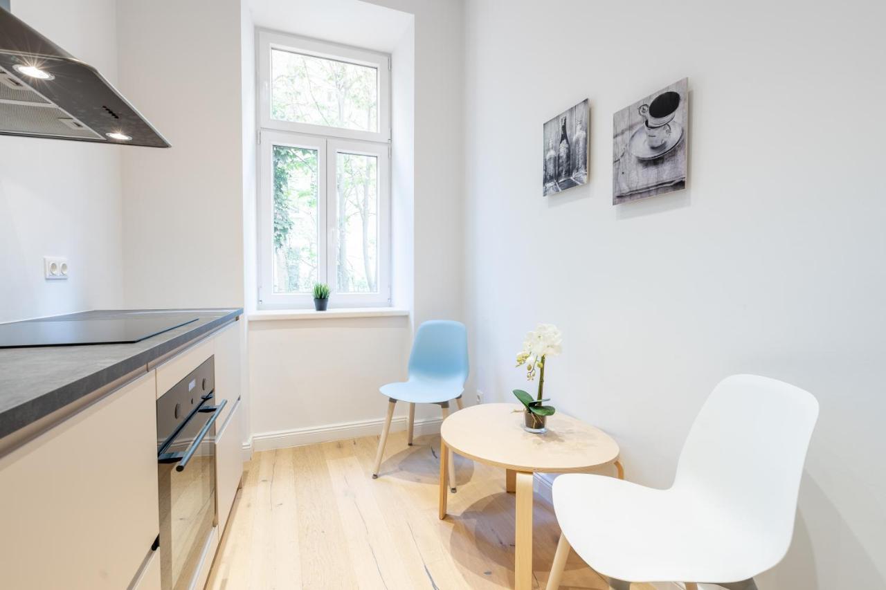 Cottageviertel - Stilvolles In Parknahe Apartamento *